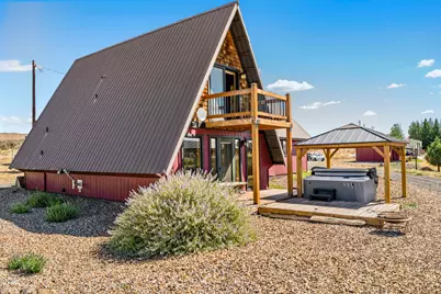 1095 NE Henderson Drive, Madras, OR 97741 - Photo 4