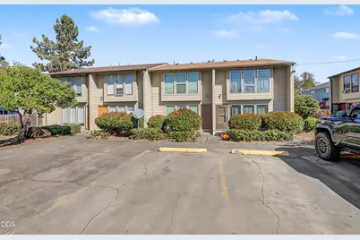 1800 Crater Lake Avenue #29, Medford, OR 97504 - Photo 2