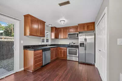 1800 Crater Lake Avenue #29, Medford, OR 97504 - Photo 14