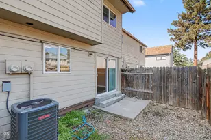 1800 Crater Lake Ave, Medford, OR 97504 - Photo 4