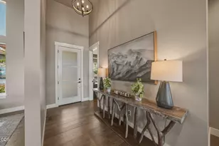 883 Highland View Loop, Redmond, OR 97756 - Photo 6