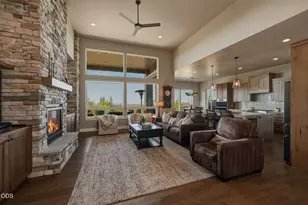 883 Highland View Loop, Redmond, OR 97756 - Photo 10