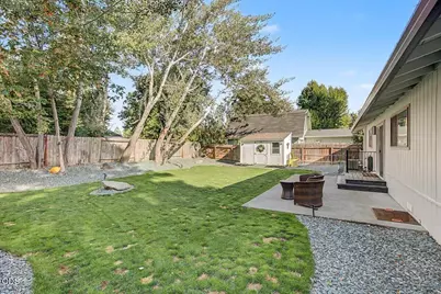 1320 SE Elm Lane, Grants Pass, OR 97526 - Photo 28