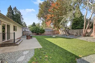 1320 SE Elm Ln, Grants Pass, OR 97526 - Photo 24