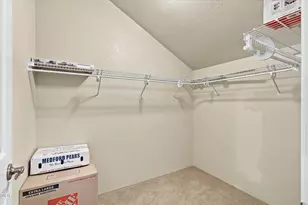 4059 Cherry Ln, Medford, OR 97504 - Photo 40