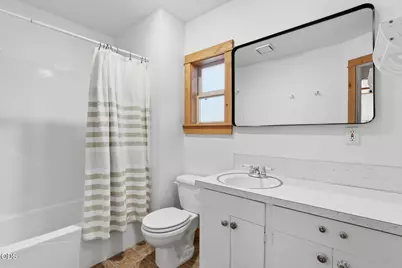 504 NE Dekalb Avenue, Bend, OR 97701 - Photo 18