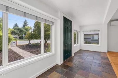 504 NE Dekalb Avenue, Bend, OR 97701 - Photo 4