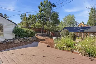 504 NE Dekalb Ave, Bend, OR 97701 - Photo 30
