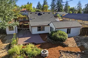504 NE Dekalb Ave, Bend, OR 97701 - Photo 40