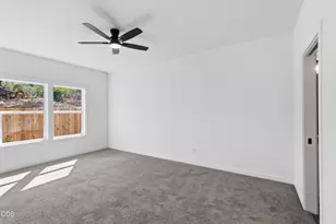 777 Kendall Dr, Grants Pass, OR 97527 - Photo 8