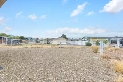 4729 S Pacific Highway #35, Phoenix, OR 97535 - Photo 30