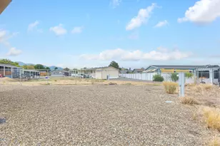 4729 S Pacific Hwy, Phoenix, OR 97535 - Photo 30