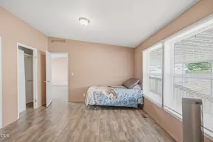 4729 S Pacific Hwy, Phoenix, OR 97535 - Photo 20
