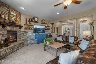 954 Yosemite Falls Drive, Redmond, OR 97756 - Photo 14