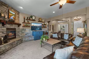 954 Yosemite Falls Dr, Redmond, OR 97756 - Photo 14
