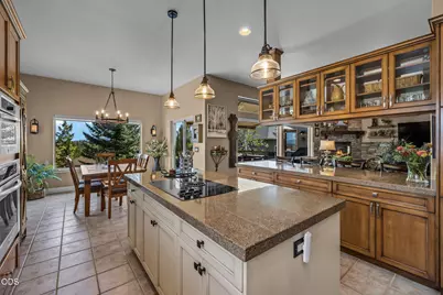 954 Yosemite Falls Drive, Redmond, OR 97756 - Photo 12