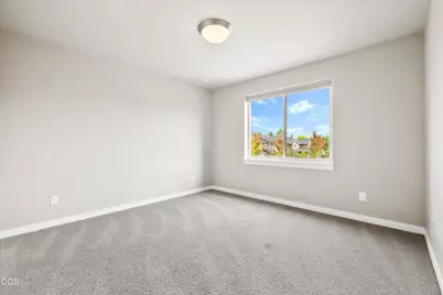 20991 NE Legend Place, Bend, OR 97701 - Photo 34