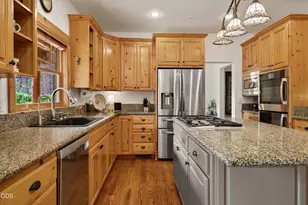 16515 Wren Ln, Sisters, OR 97759 - Photo 10