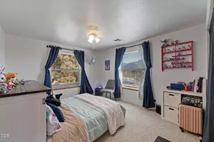 757 NE Tokay, Grants Pass, OR 97526 - Photo 30