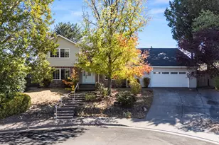 1499 La Loma Dr, Medford, OR 97504 - Photo 4