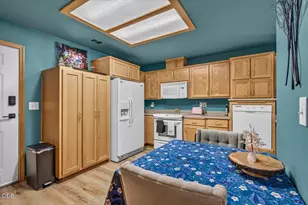 853 Pavilion Pl, Ashland, OR 97520 - Photo 8