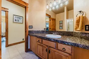 60080 River Bluff Trail, Bend, OR 97702 - Photo 30