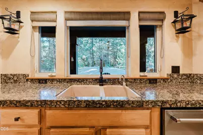60080 River Bluff Trail, Bend, OR 97702 - Photo 16