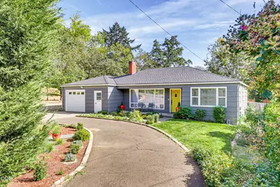 2418 Hillcrest Road, Medford, OR 97504 - Photo 1