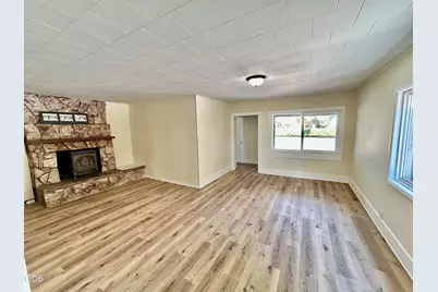 463 SW I Street, Grants Pass, OR 97526 - Photo 4