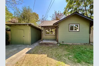 463 SW I Street, Grants Pass, OR 97526 - Photo 1