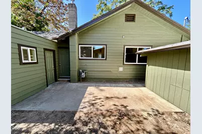 463 SW I Street, Grants Pass, OR 97526 - Photo 2