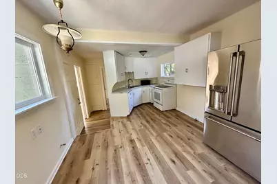 463 SW I Street, Grants Pass, OR 97526 - Photo 8