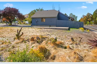 951 NE Lena Place, Bend, OR 97701 - Photo 26