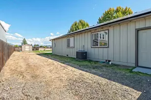 3680 Abigail Dr, White City, OR 97503 - Photo 22