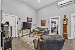 4873 Old Stage Rd, Central Point, OR 97502 - Photo 24