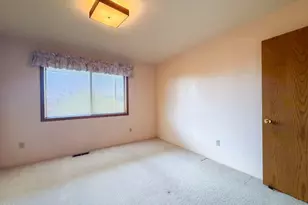 1640 Ridgecrest Dr, Klamath Falls, OR 97601 - Photo 48