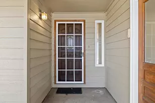 895 Coutant Ln, Grants Pass, OR 97527 - Photo 8