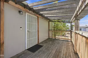 1635 SW Sun Glo Dr, Grants Pass, OR 97527 - Photo 4