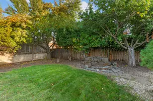 1443 Yellowstone Ave, Medford, OR 97504 - Photo 30