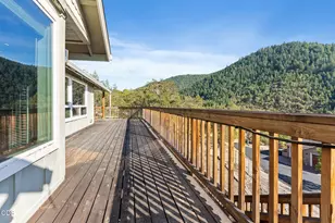 1144 Colonial Dr, Grants Pass, OR 97526 - Photo 36