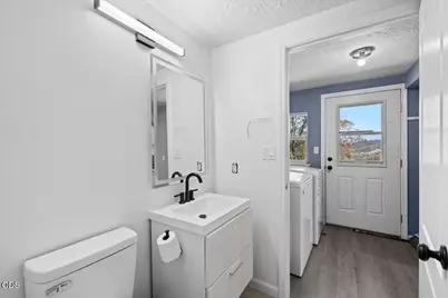 2440 Wren Ridge Drive, Eagle Point, OR 97524 - Photo 12