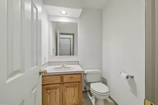 10505 Springlake Rd, Klamath Falls, OR 97603 - Photo 12