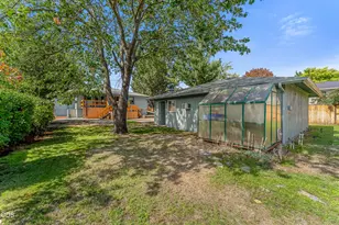 455 NE 11th St, Grants Pass, OR 97526 - Photo 24