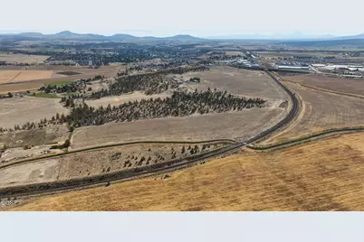 1201 NW Highway 26, Madras, OR 97741 - Photo 14