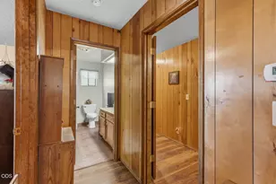 758 Summit Loop, Grants Pass, OR 97527 - Photo 18