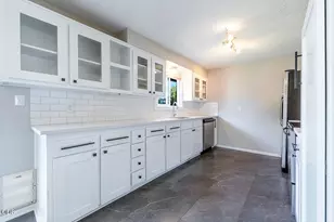 2554 Stearns Way, Medford, OR 97501 - Photo 10