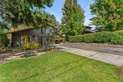 732 NW 4th Street, Grants Pass, OR 97526 - Photo 26