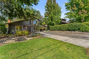 732 NW 4th St, Grants Pass, OR 97526 - Photo 26