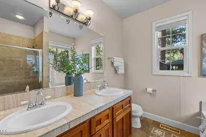 814 E Coyote Springs Road, Sisters, OR 97759 - Photo 20