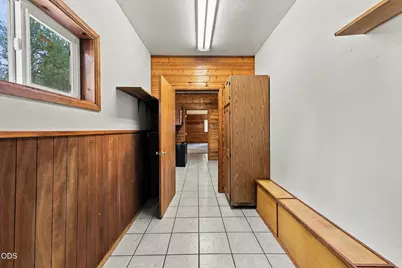 19202 Cherokee Road, Bend, OR 97702 - Photo 26